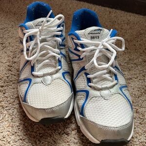 Men's Avia 5613 Running Shoes Sz 9.5